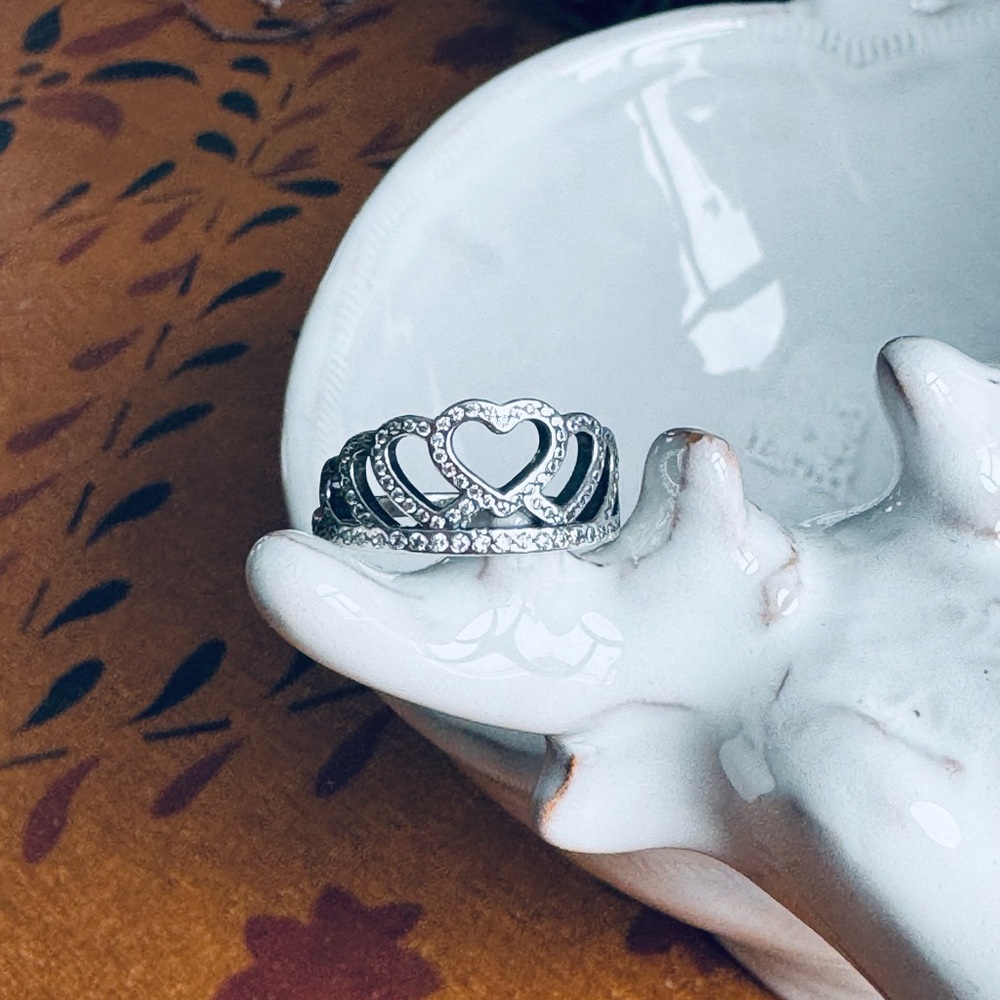 Pandora Hearts Tiara Ring